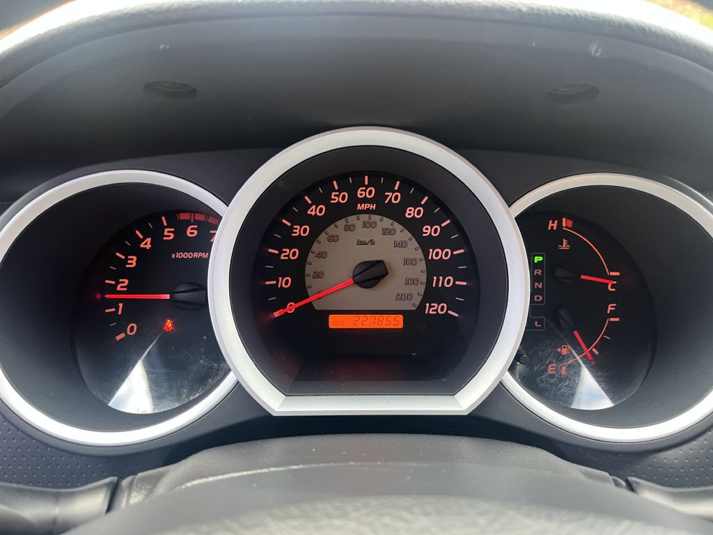 2010 Toyota Tacoma Image 17