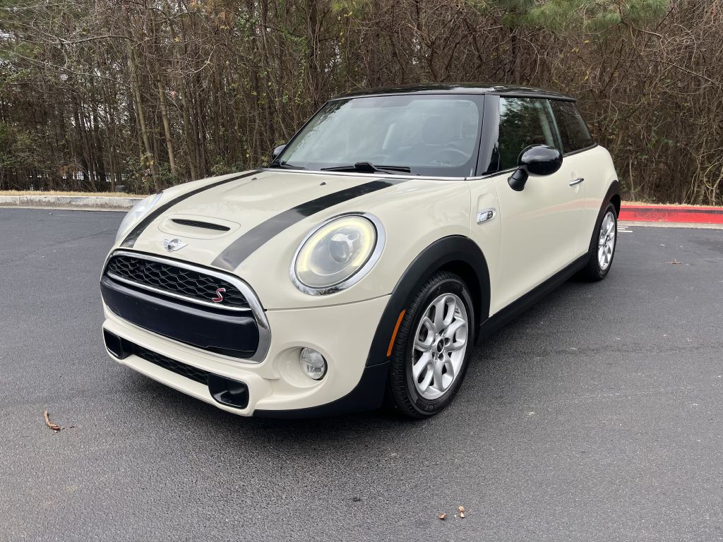 2014 MINI Cooper Image 1