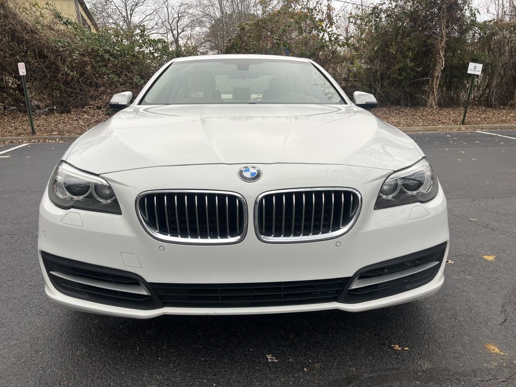 2014 BMW 5 Series Image 2