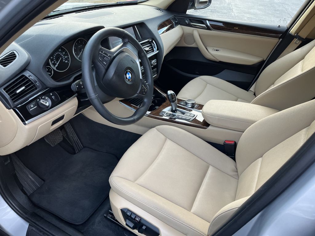 2017 BMW X3 Image 9