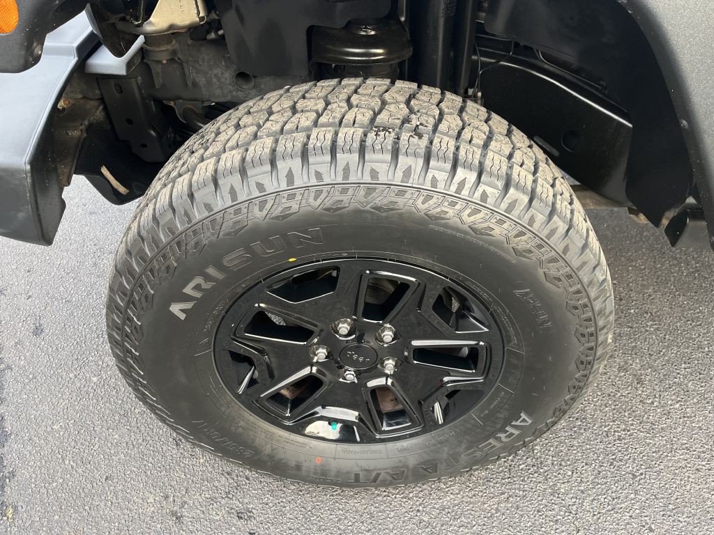 2017 Jeep Wrangler Image 14