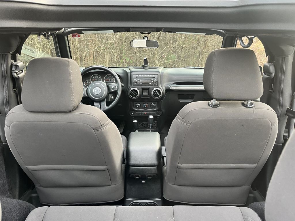 2017 Jeep Wrangler Image 19