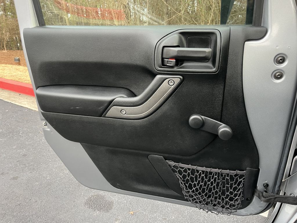 2017 Jeep Wrangler Image 21