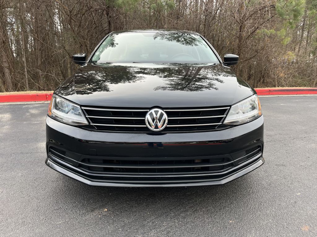 2017 Volkswagen Jetta Image 2