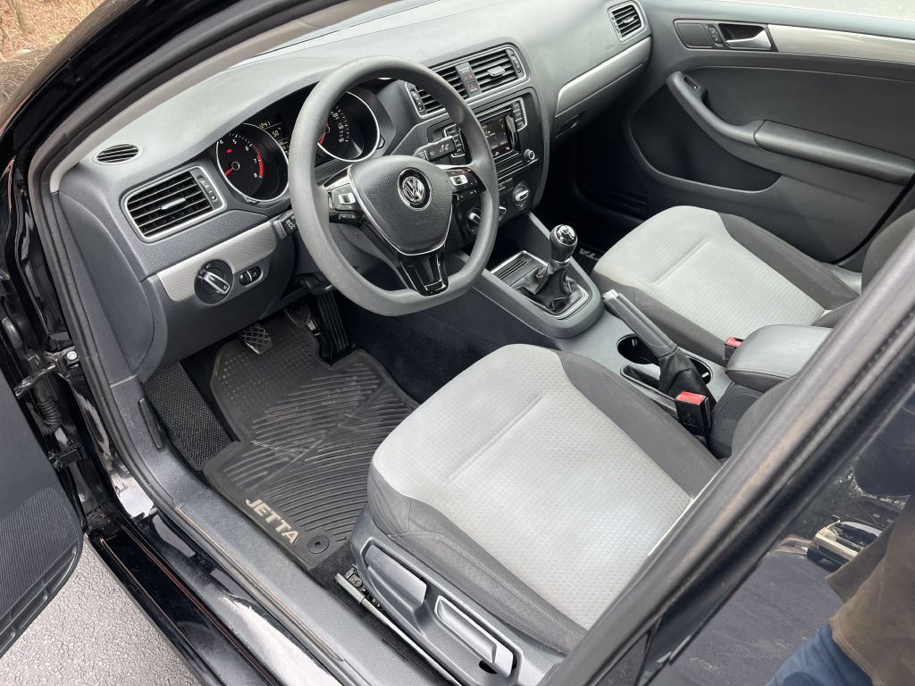 2017 Volkswagen Jetta Image 12