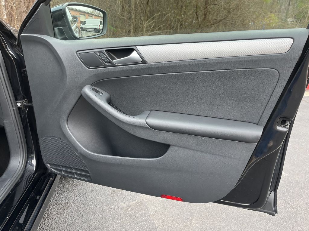 2017 Volkswagen Jetta Image 18