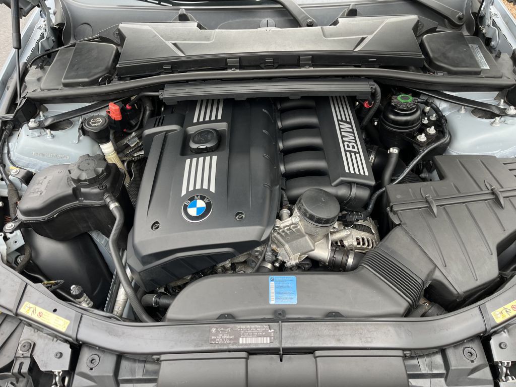 2009 BMW 3 Series Image 19