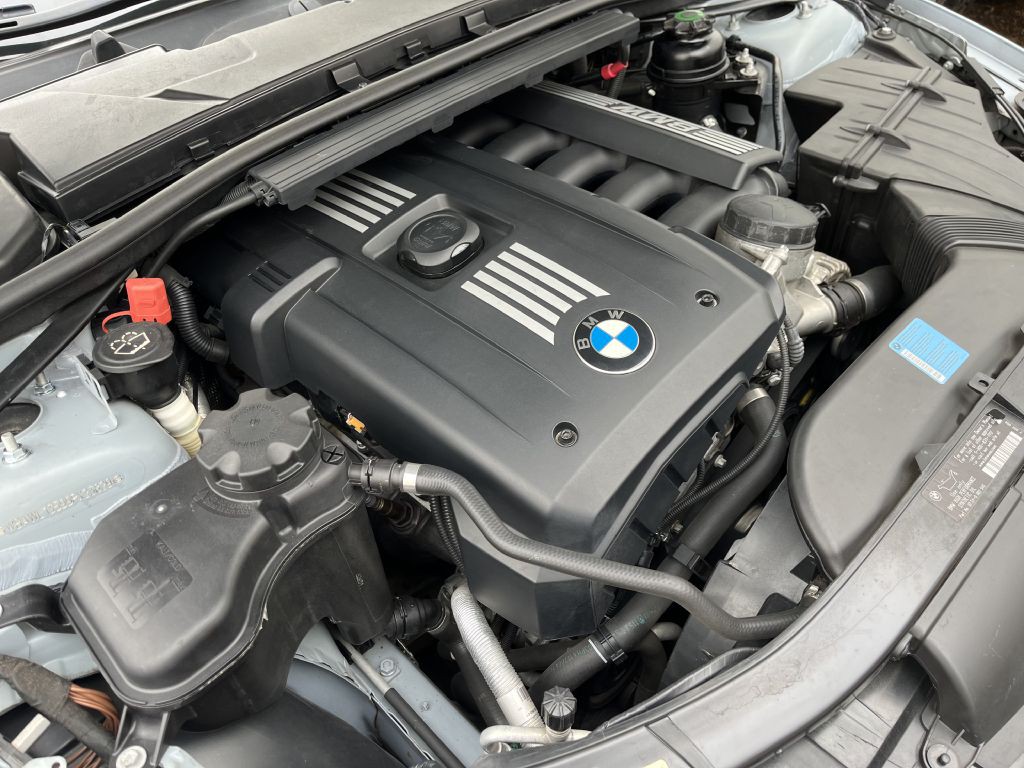 2009 BMW 3 Series Image 20