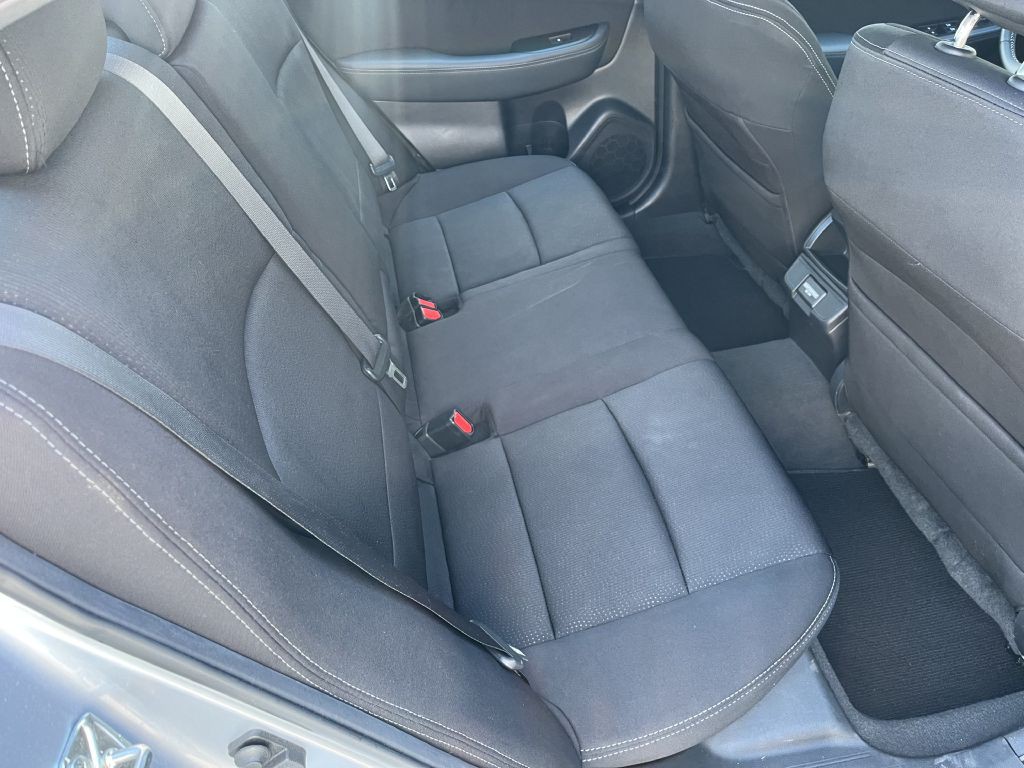2018 Subaru Legacy Image 13