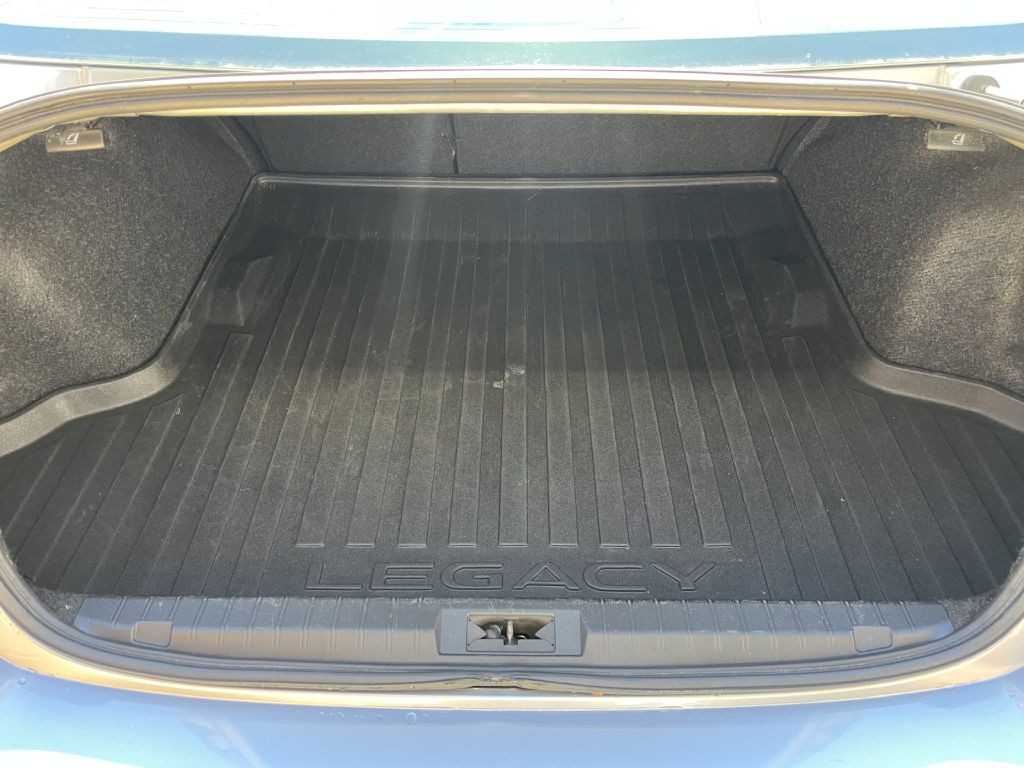 2018 Subaru Legacy Image 25