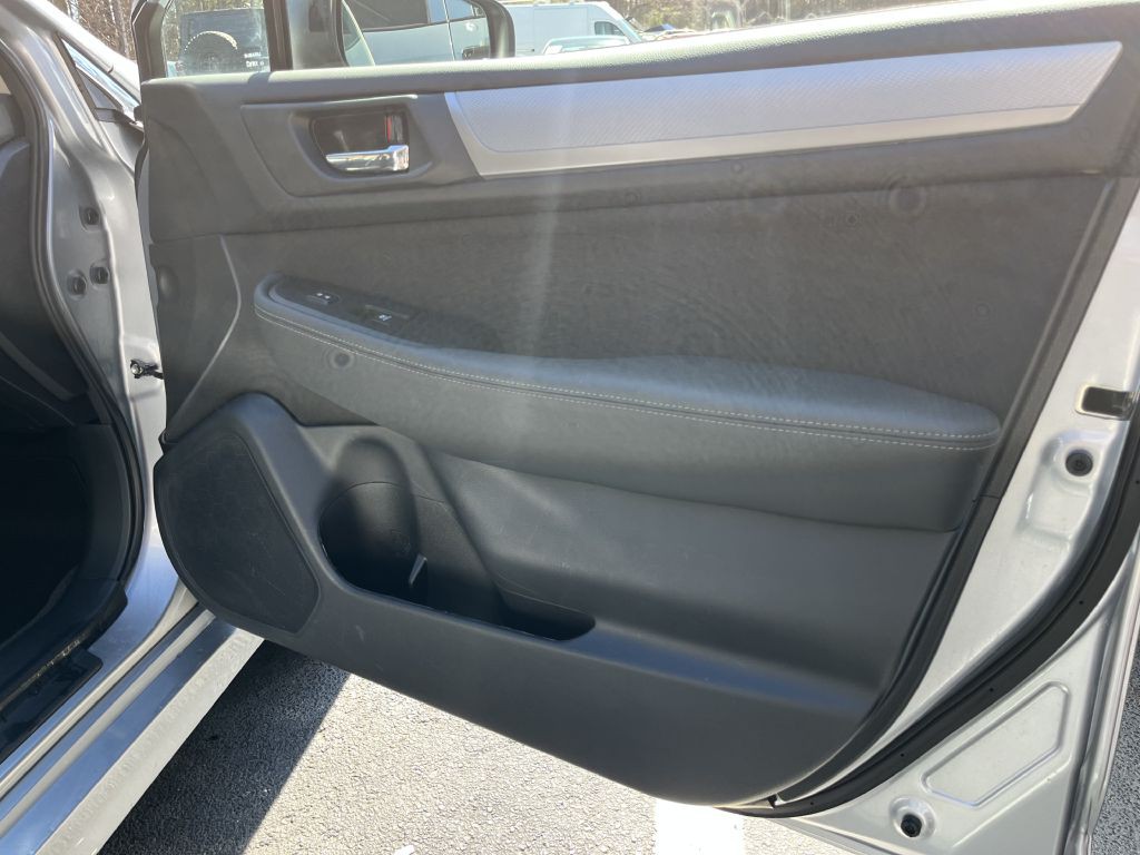 2018 Subaru Legacy Image 26