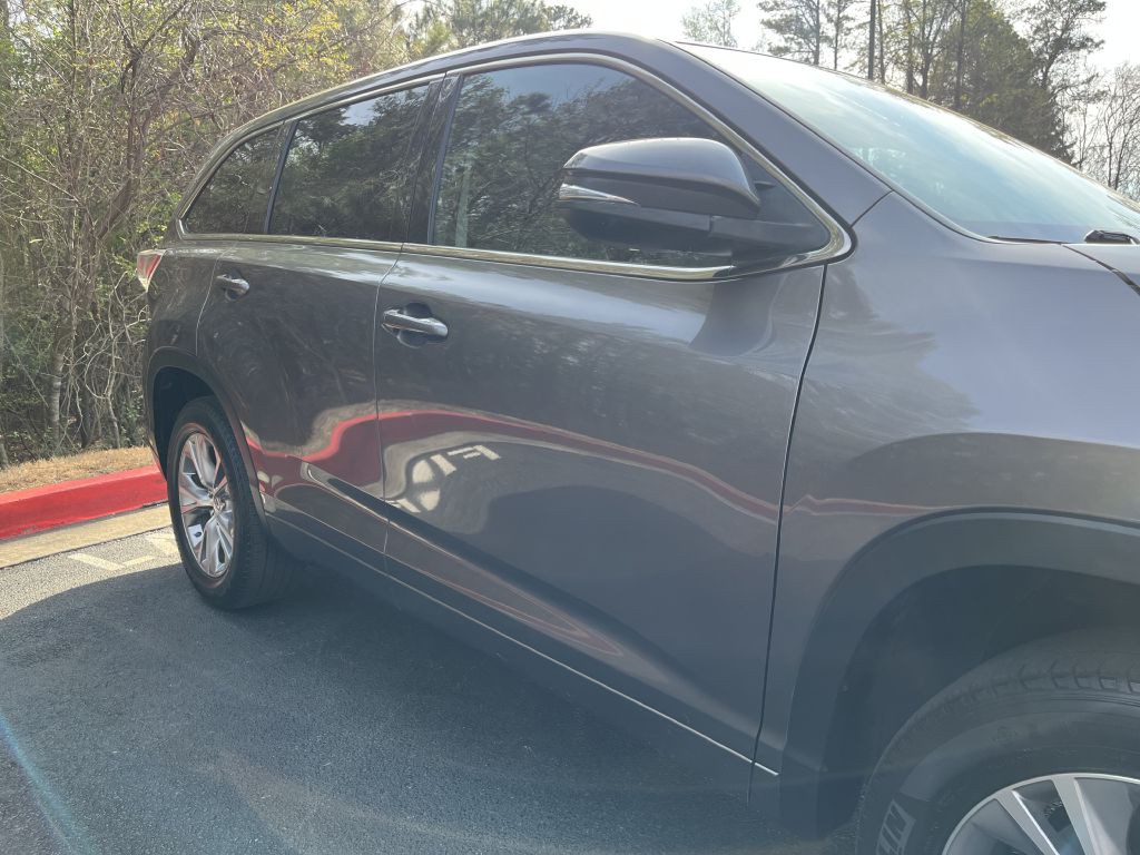 2015 Toyota Highlander Image 4