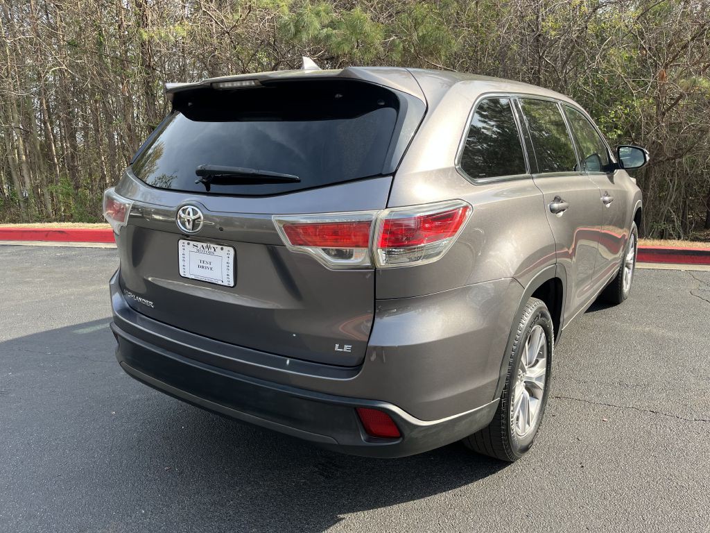 2015 Toyota Highlander Image 6