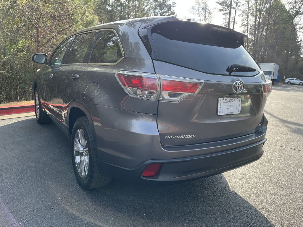 2015 Toyota Highlander Image 8
