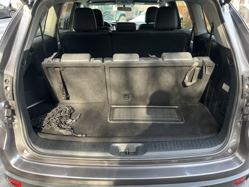 2015 Toyota Highlander Image 12