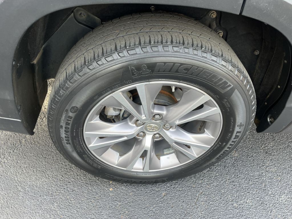 2015 Toyota Highlander Image 19