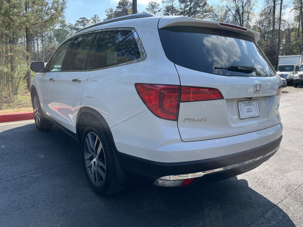 2017 Honda Pilot Image 8