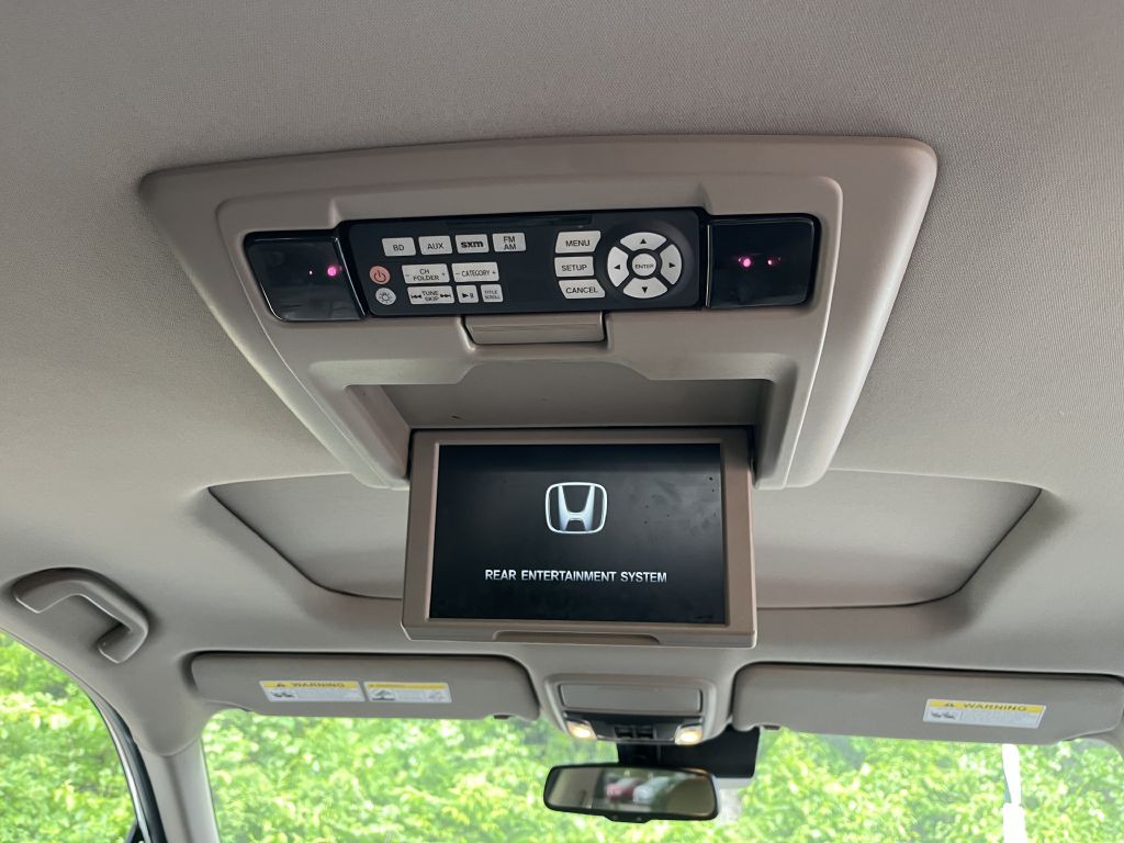 2017 Honda Pilot Image 22