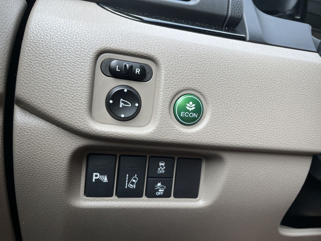 2017 Honda Pilot Image 29