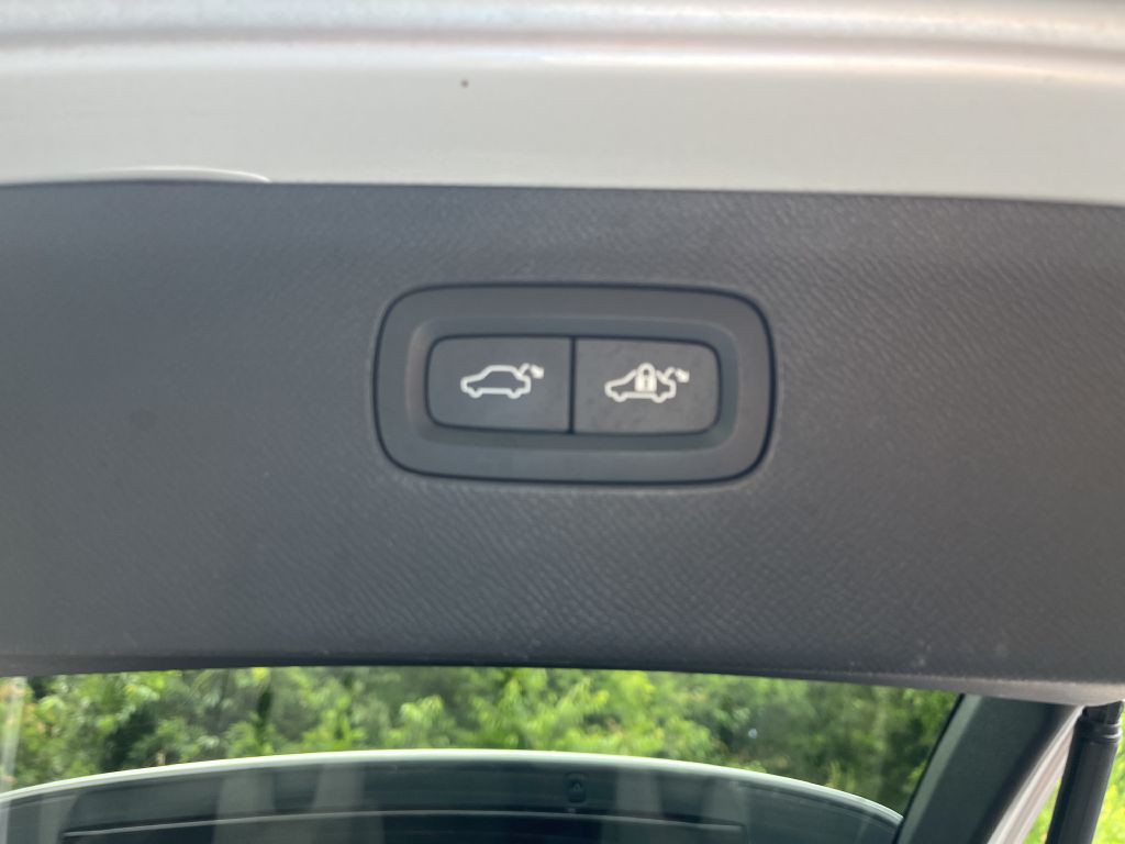 2019 Volvo XC90 Image 16