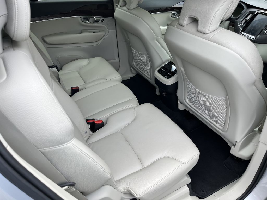 2019 Volvo XC90 Image 17