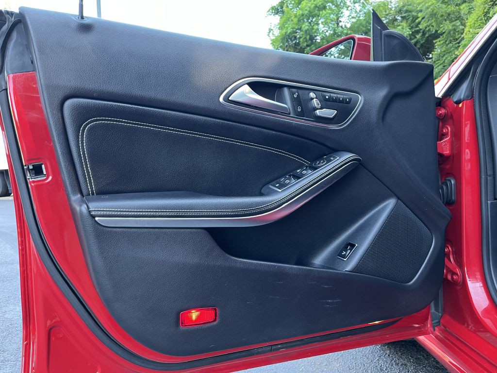 2019 Mercedes-Benz CLA-Class Image 11