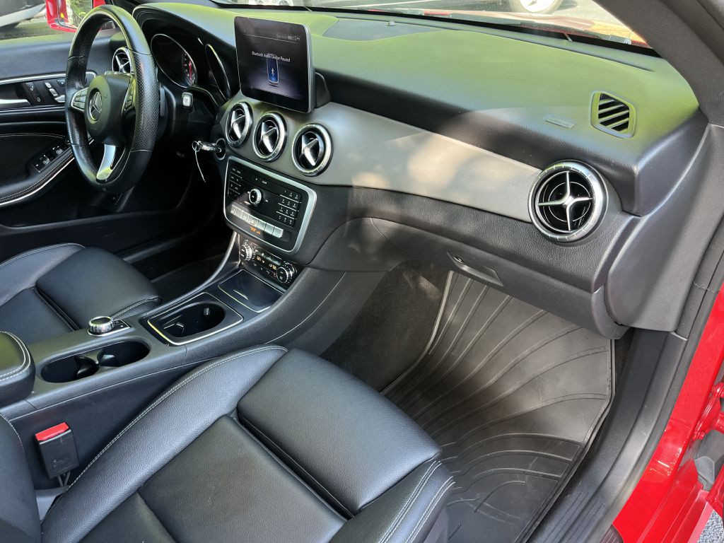 2019 Mercedes-Benz CLA-Class Image 17