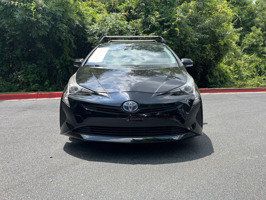 2017 Toyota Prius Image 2