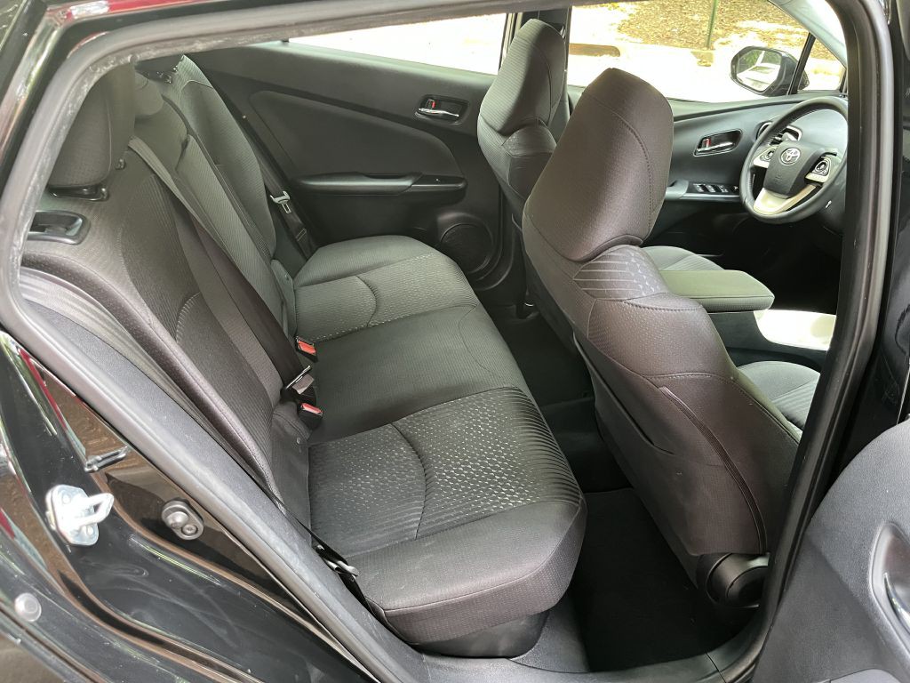 2017 Toyota Prius Image 14