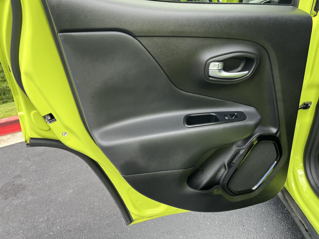 2017 Jeep Renegade Image 13