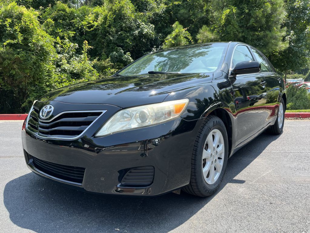 2010 Toyota Camry Image 1