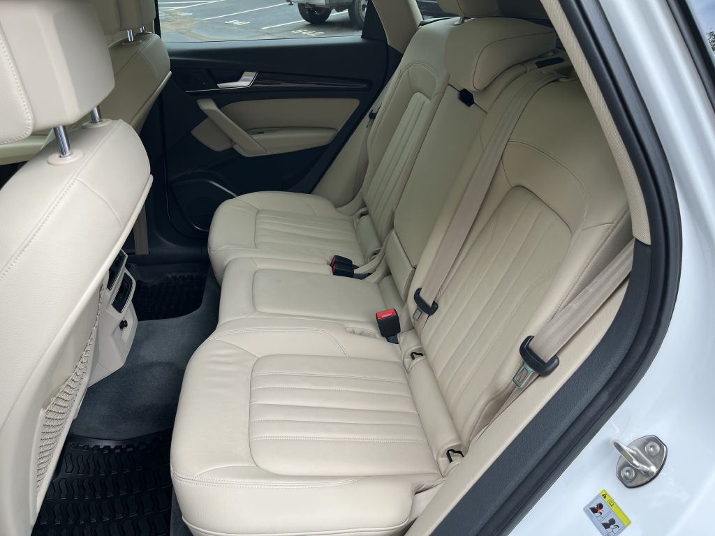2019 Audi Q5 Image 12