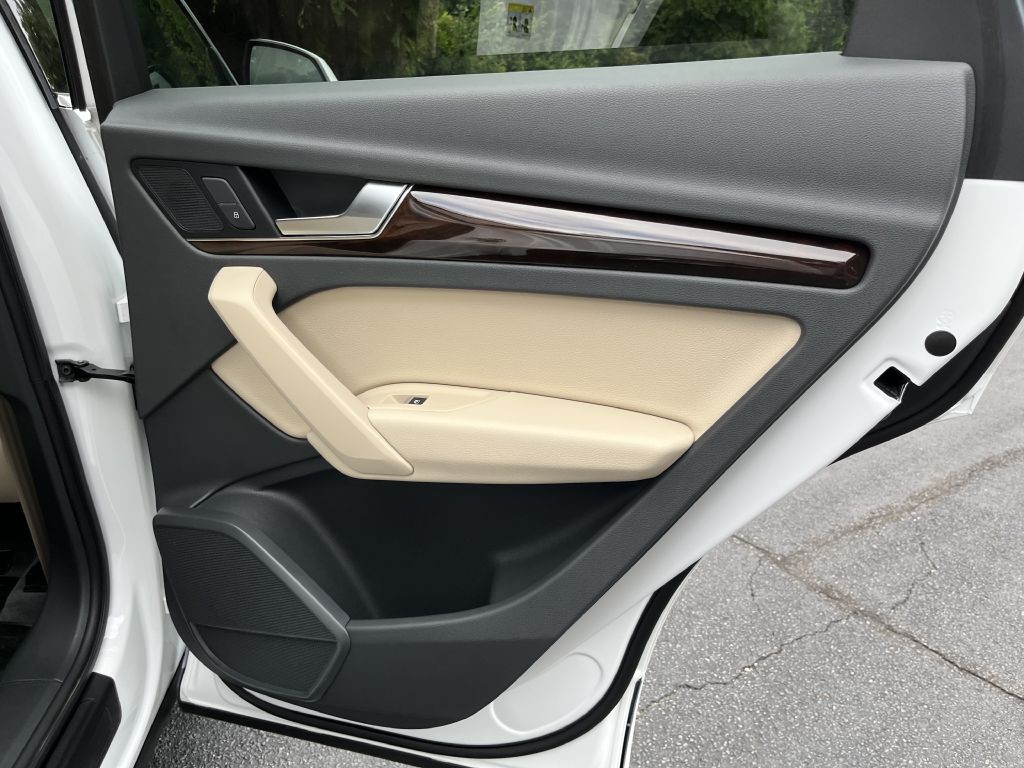 2019 Audi Q5 Image 17
