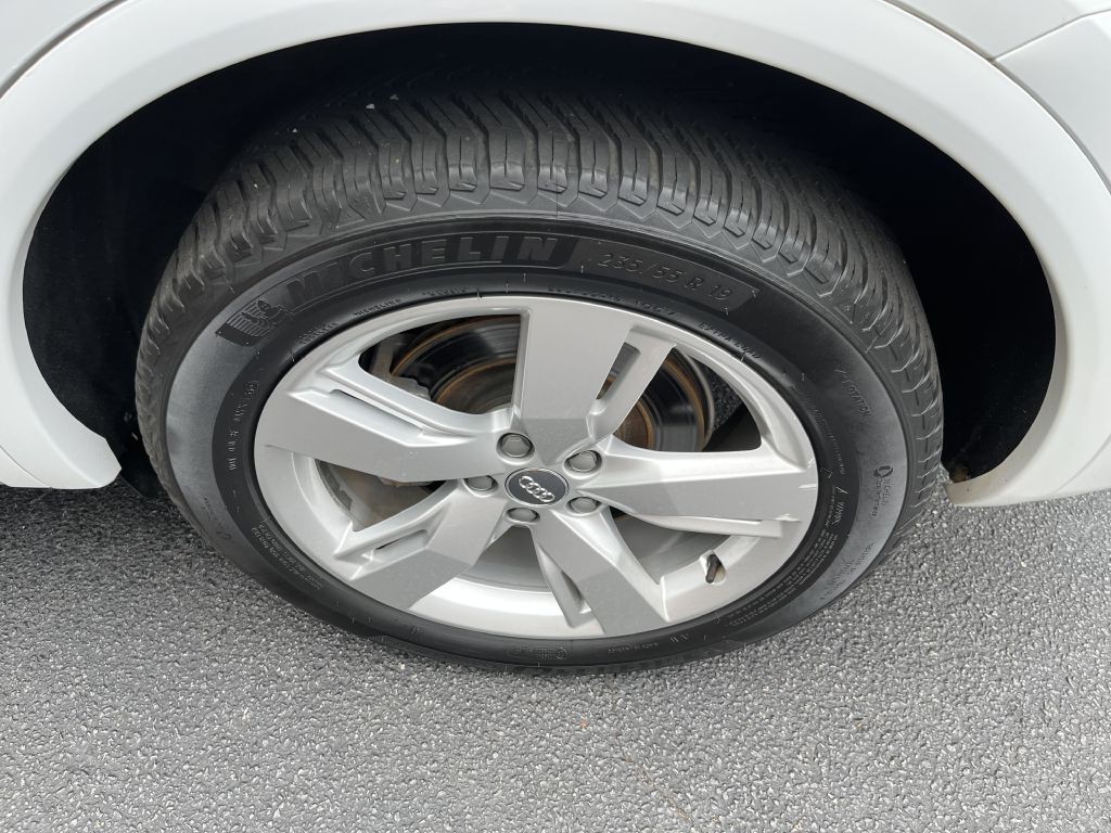 2019 Audi Q5 Image 23