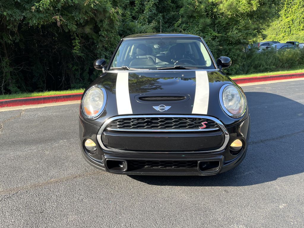 2017 MINI Cooper Image 2