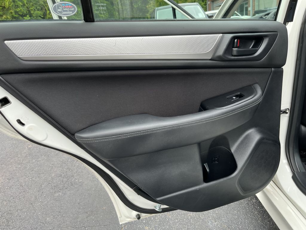 2019 Subaru Legacy Image 13