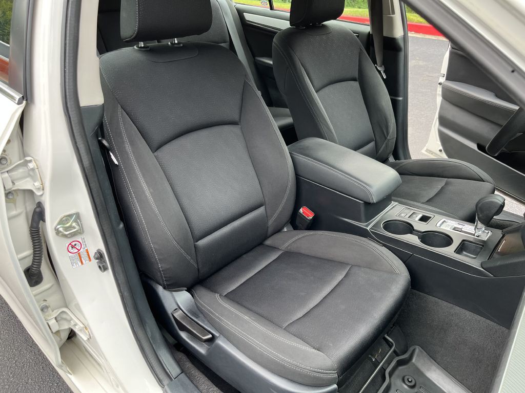 2019 Subaru Legacy Image 18