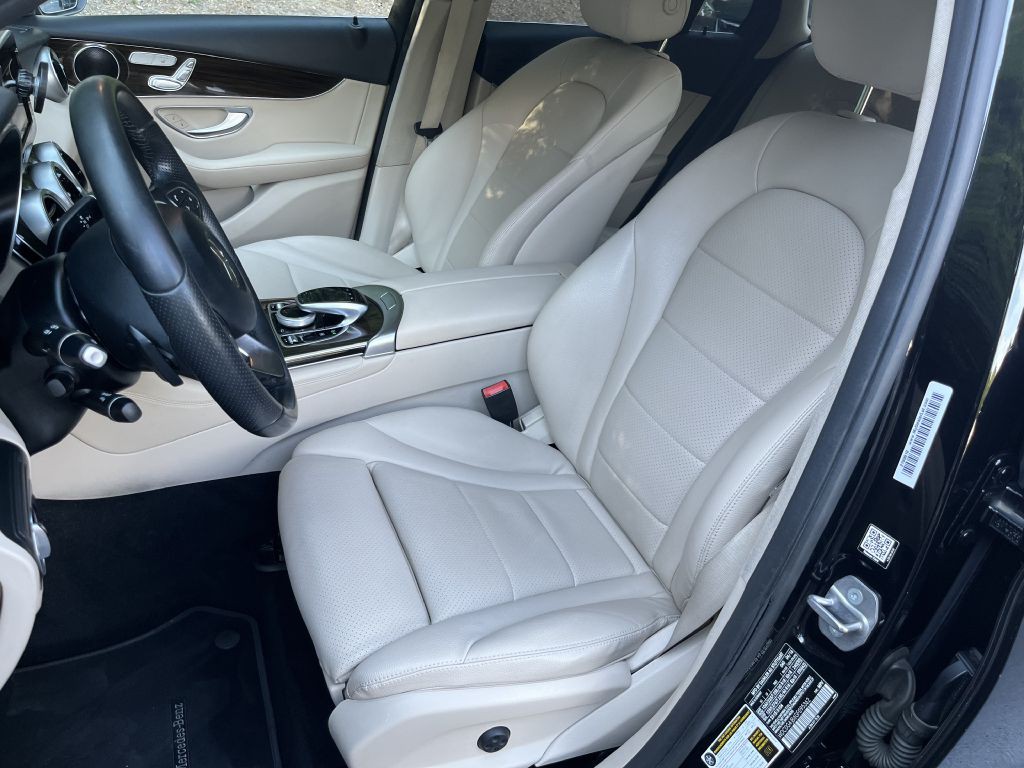2016 Mercedes-Benz GLC-Class Image 10