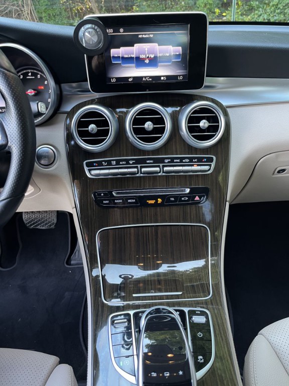 2016 Mercedes-Benz GLC-Class Image 21