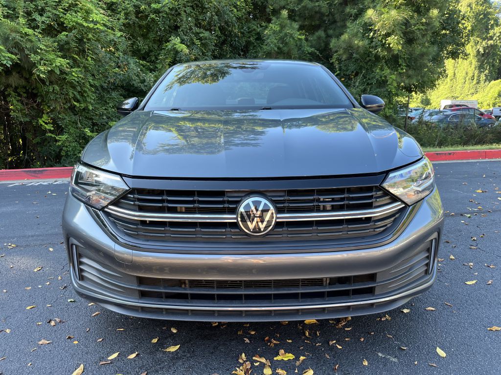 2023 Volkswagen Jetta Image 2
