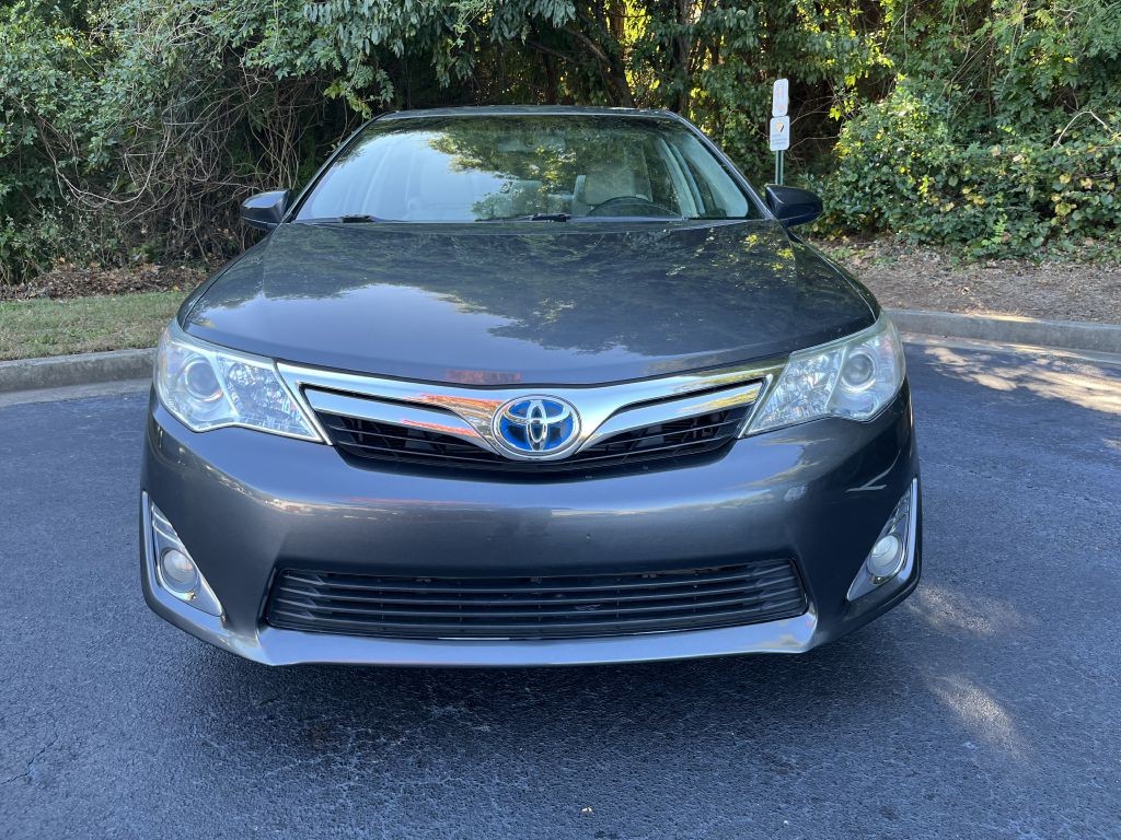 2012 Toyota Camry Image 2