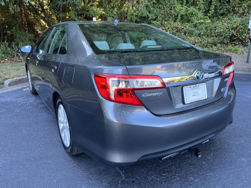 2012 Toyota Camry Image 8