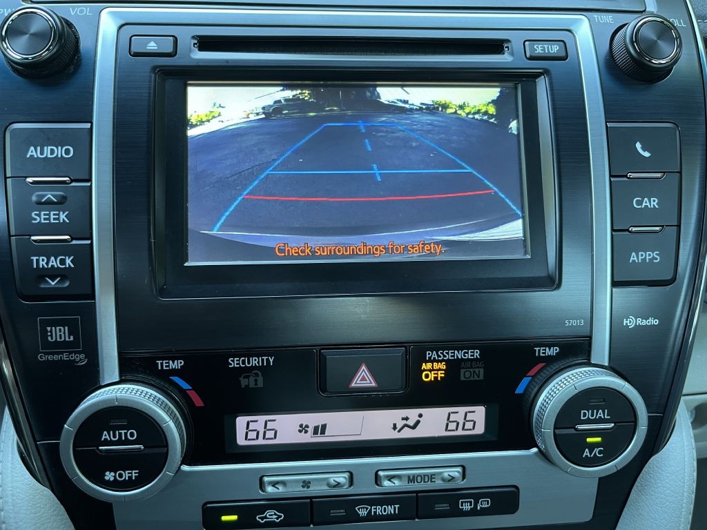 2012 Toyota Camry Image 26