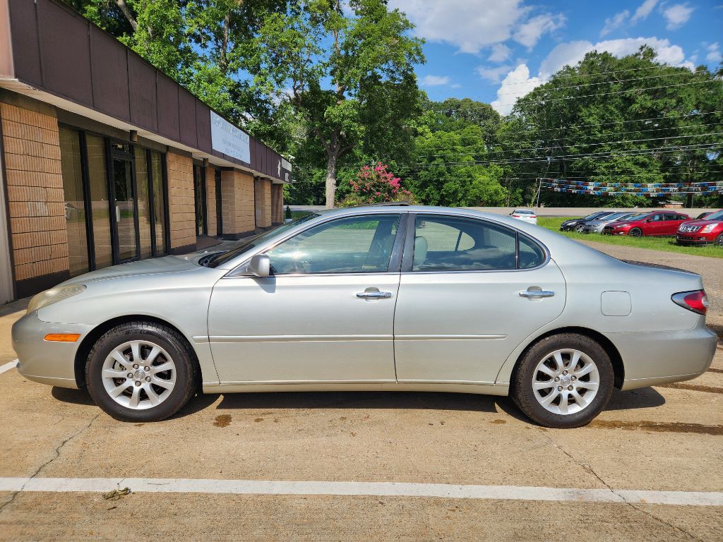 2003 Lexus ES Image 2
