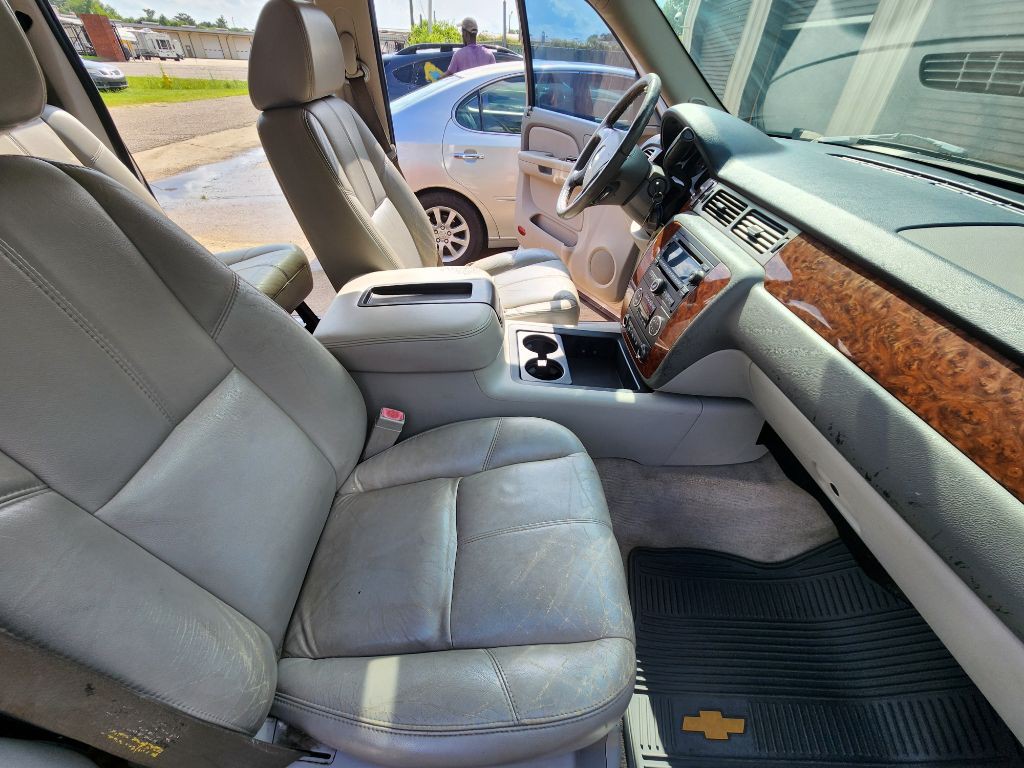 2007 Chevrolet Avalanche Image 8