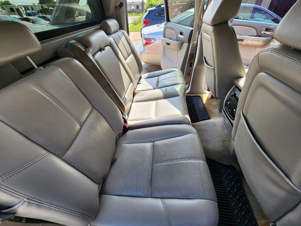 2007 Chevrolet Avalanche Image 11