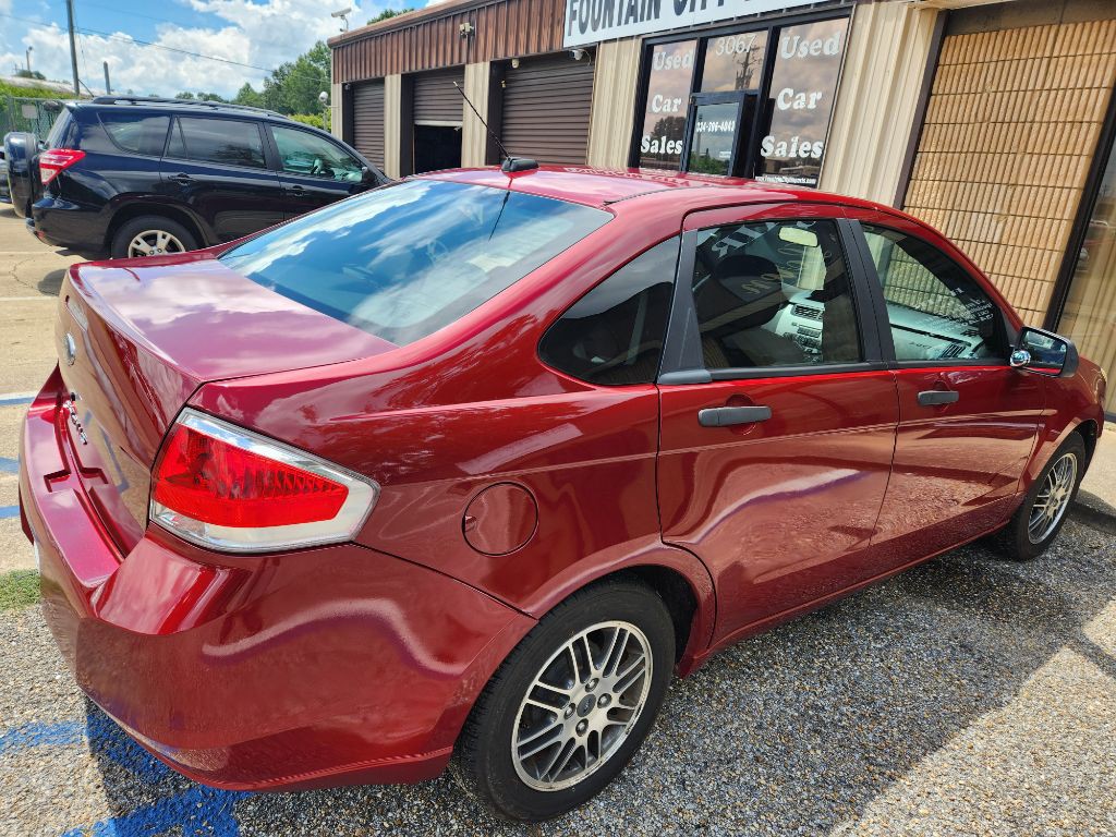2010 Ford Focus Image 3