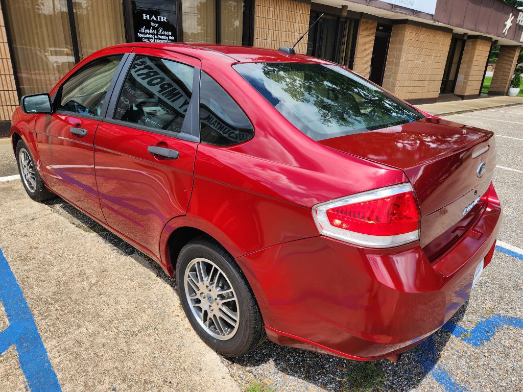 2010 Ford Focus Image 4