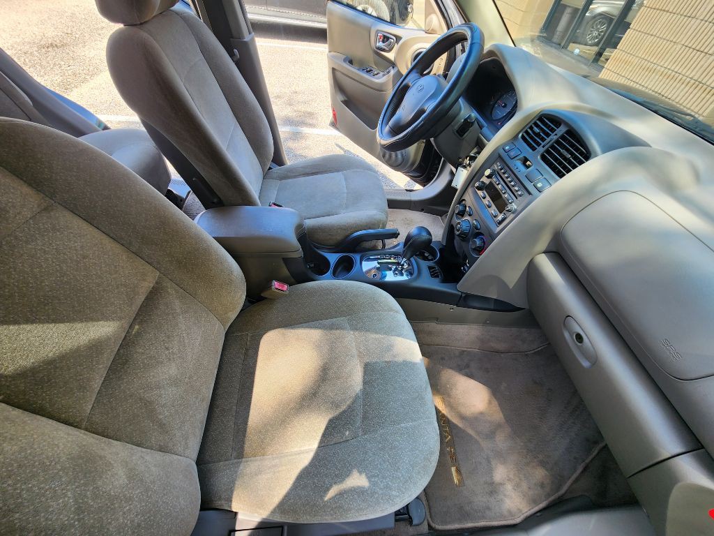 2004 Hyundai Santa Fe Image 11