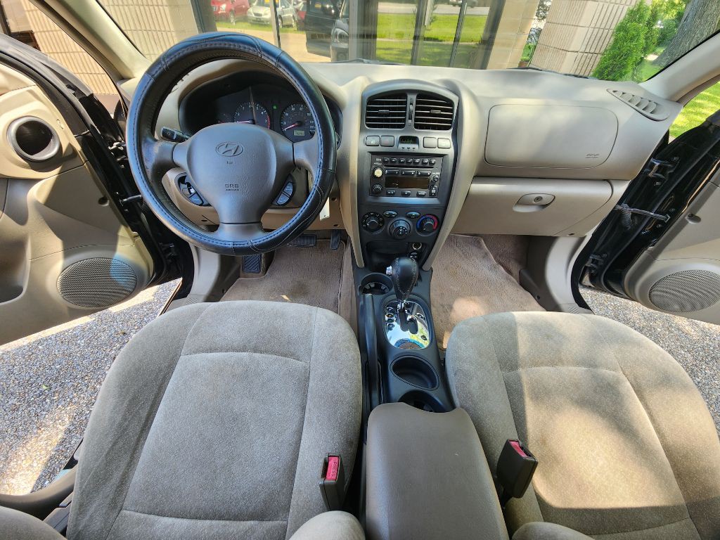 2004 Hyundai Santa Fe Image 15